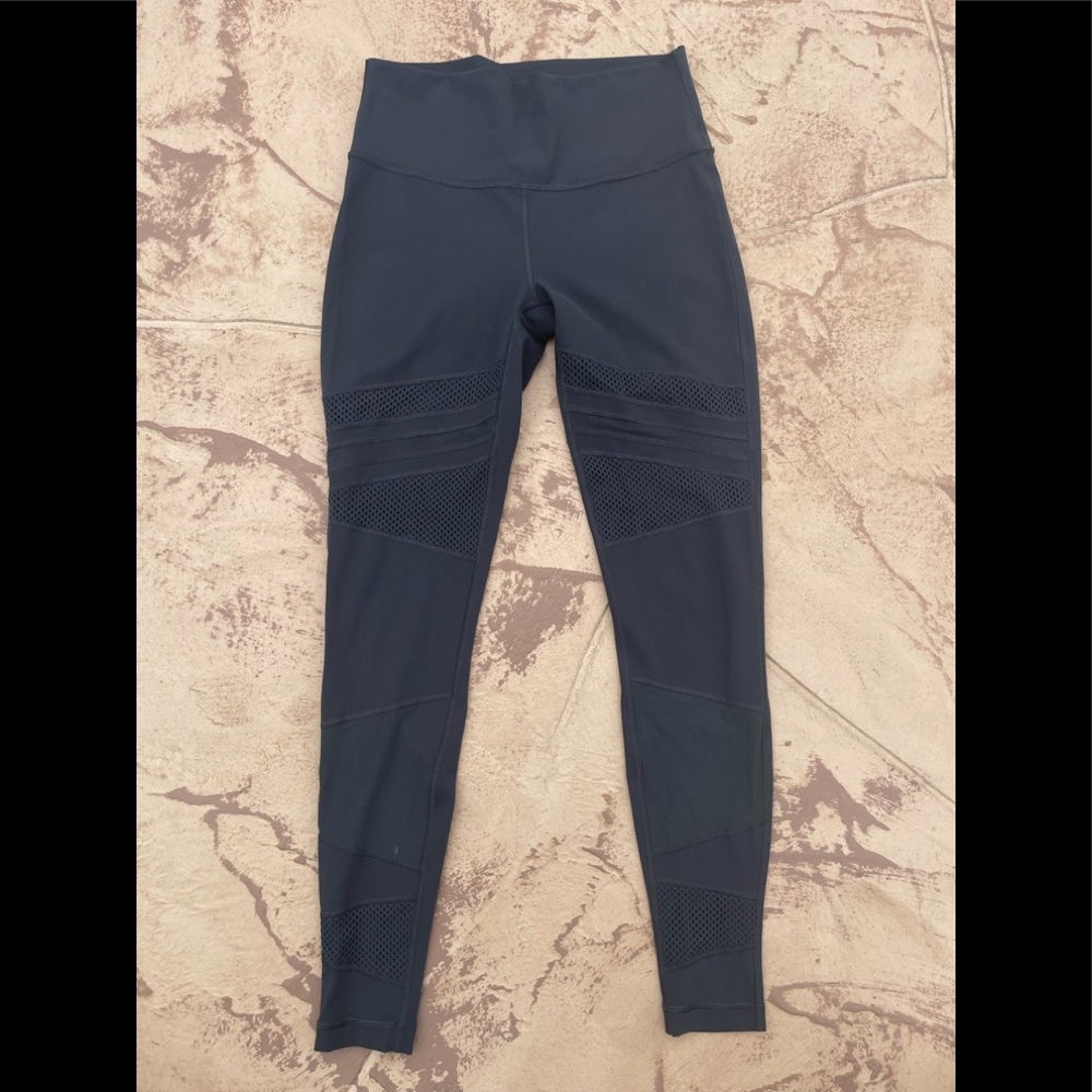 LULULEMON DARK GRAY EXERSICE LEGGING SZ 8